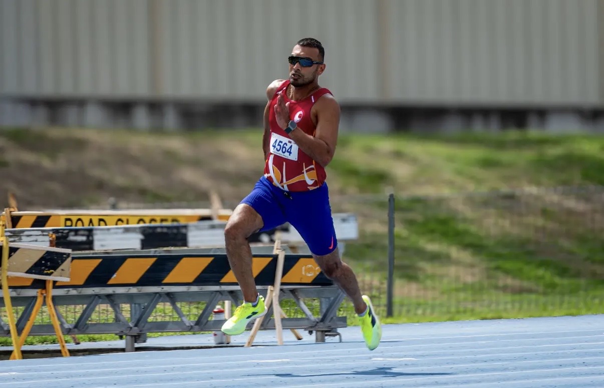 Sprinters on the track