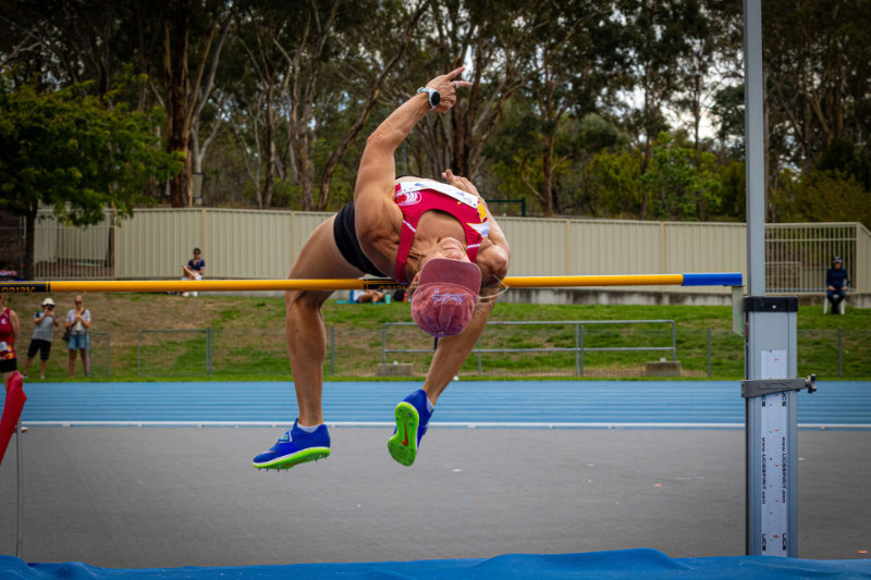 Janet Webber competing at a masters meet